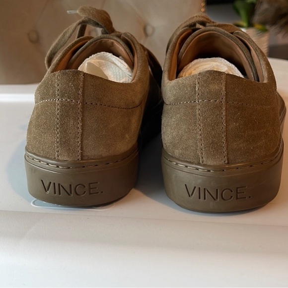 Vince men’s suede Sneakers size 9 shoes brown suede - Picture 3 of 4